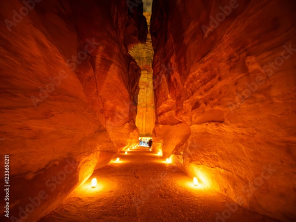 Obraz ヨルダン　ペトラ遺跡　ペトラバイナイト