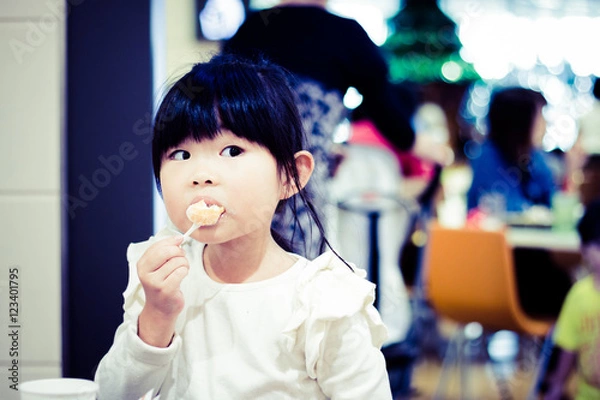 Fototapeta かわいい女の子 日本人