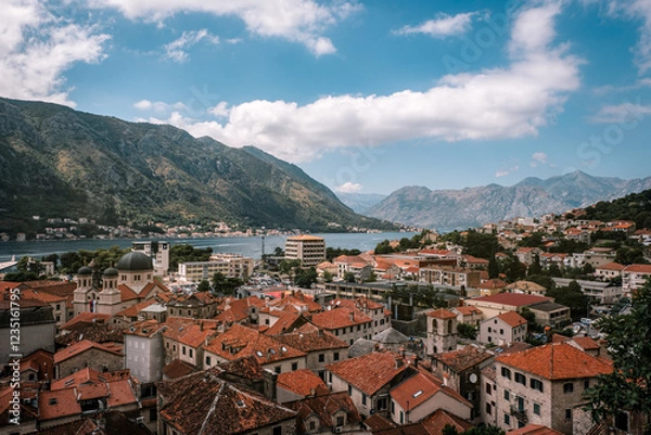 Fototapeta Kotor city panorama with mountains and traditional buildings. Montenegro. 
