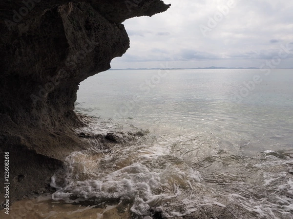 Fototapeta 波打ち際の岩礁 PC053108