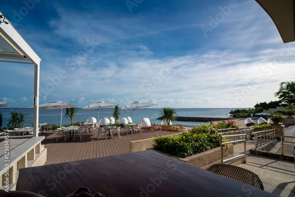 Obraz 푸른 바다 옆의 레스토랑