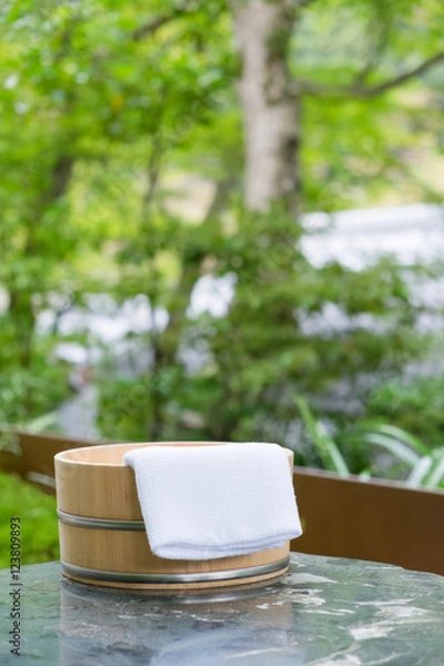 Fototapeta 温泉・桶