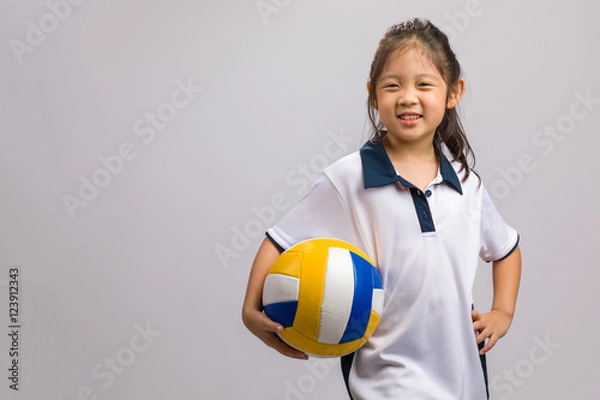 Obraz Kid Holding Siatkówka, na białym tle