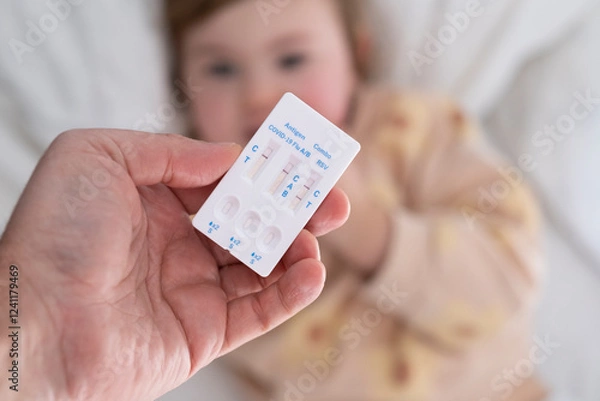 Obraz Child tests positive for Respiratory Syncytial Virus RSV.