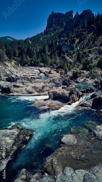 Fototapeta Crystal-clear pozones of Caleufú – a hidden natural wonder in the heart of Patagonia