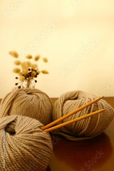 Obraz 温かみのある編物用の毛糸と編棒