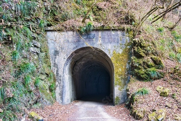 Fototapeta 神戸岩のトンネル