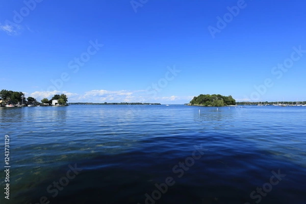 Fototapeta Scenic View of Lake Erie at Put-in-Bay with Blue Skies and Islands