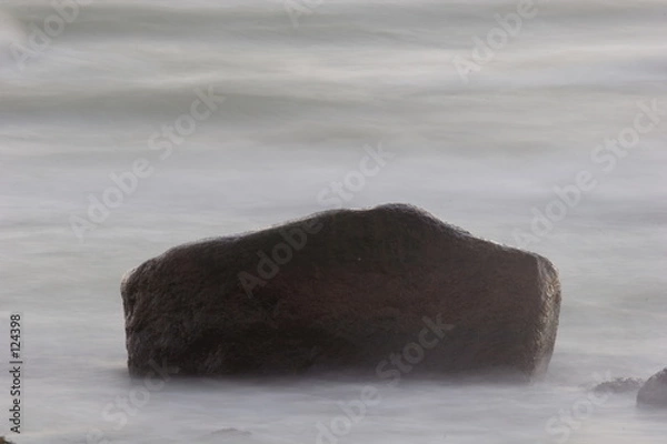 Obraz findling im meer