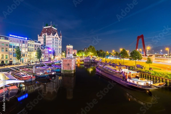 Fototapeta Wijnhaven with its historic ship yard dock and the Willemsbrug b
