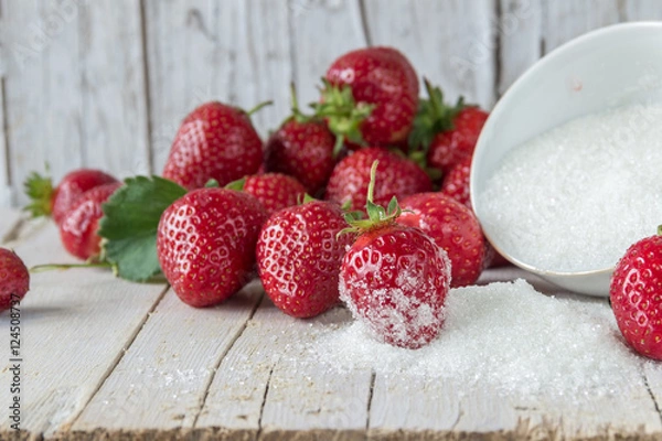 Obraz Ягоды спелой сочной клубники на деревянном фоне. Здоровое питание.
