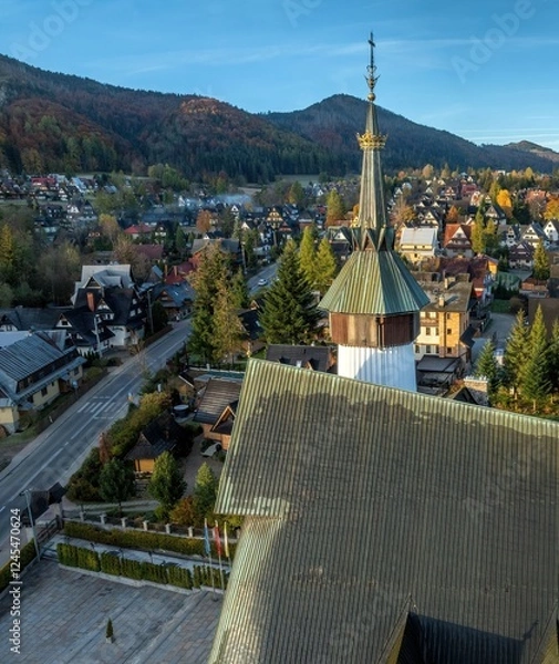 Fototapeta Zakopane: Sanktuarium na Krzeptówkach - widok z drona o poranku jesienią