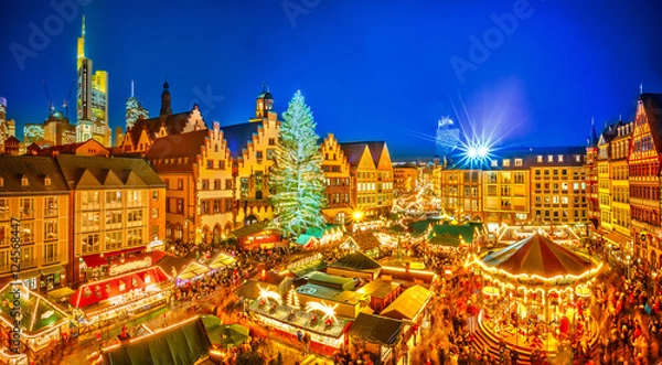 Obraz Traditional christmas market in the historic center of Frankfurt, Germany