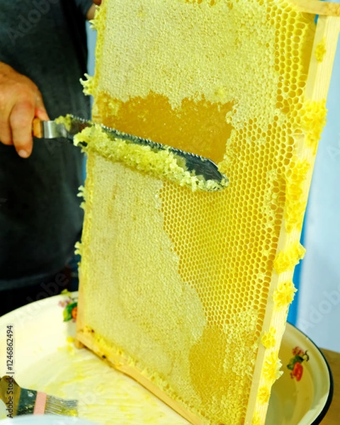 Obraz painting a wall