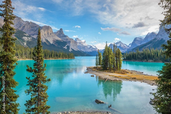 Obraz Wyspa Duchów na jeziorze Maligne, Park Narodowy Jasper, Alberta, Kanada