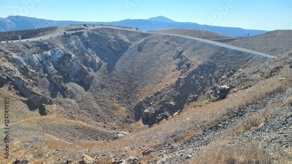 Obraz Santorini: A Stunning Blend of Volcanic Caldera and Beautiful Beaches 🌋🏝️🌊