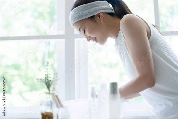 Fototapeta 洗顔をする女性