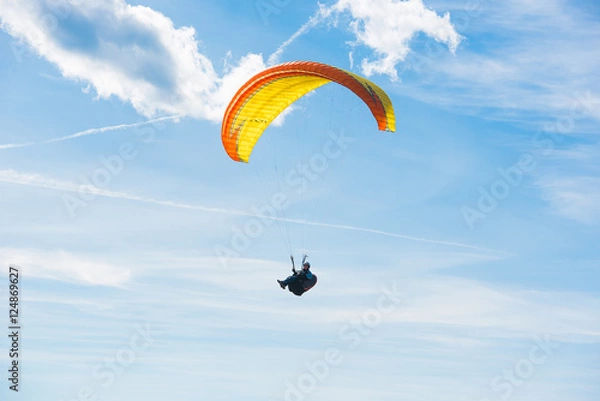 Obraz Dem Himmel entgegen mit dem Paragleiter