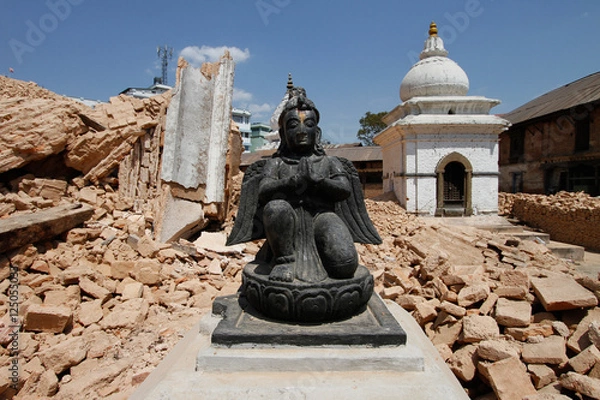 Obraz Temple after the earthquake in Kathmandu