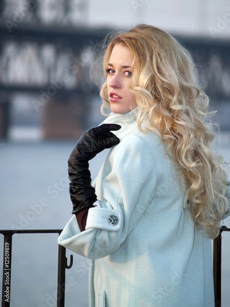 Obraz Lady on promenade