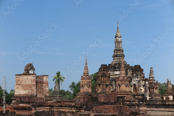 Fototapeta Sukhothai historical park, Wat Mahathat, Unesco world heritage, Sukhothai Thailand