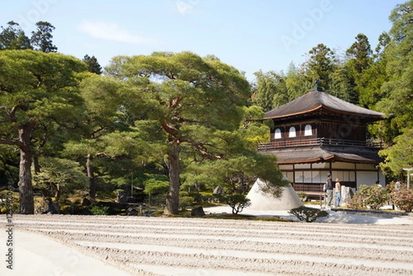 Obraz 京都の東山区に鎮座する銀閣寺