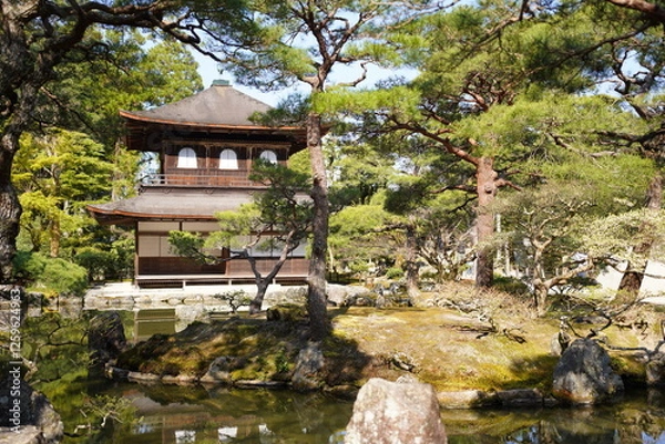 Obraz 京都の東山区に鎮座する銀閣寺