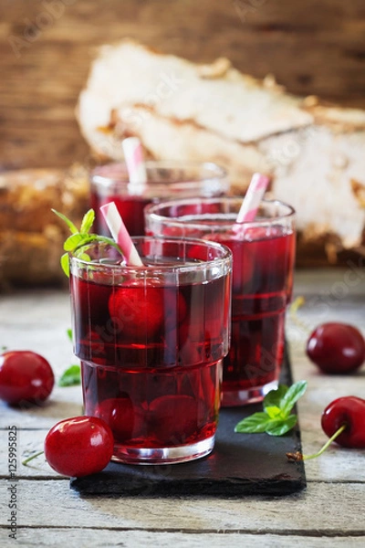 Obraz Fresh cherry juice