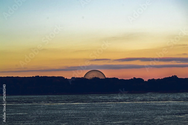 Obraz sunset over water