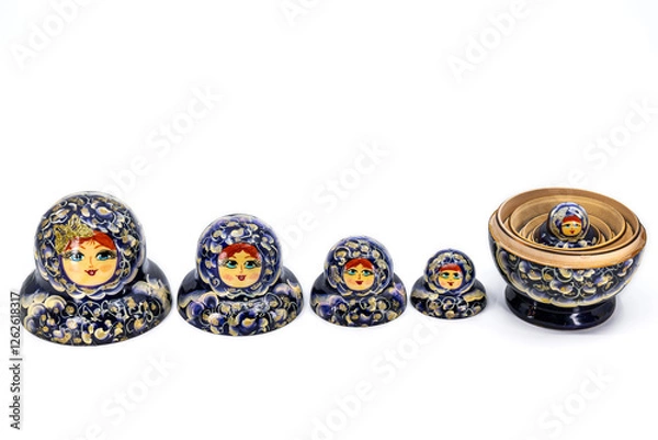 Obraz Russian Matryoshka dolls separated to show nesting structure
