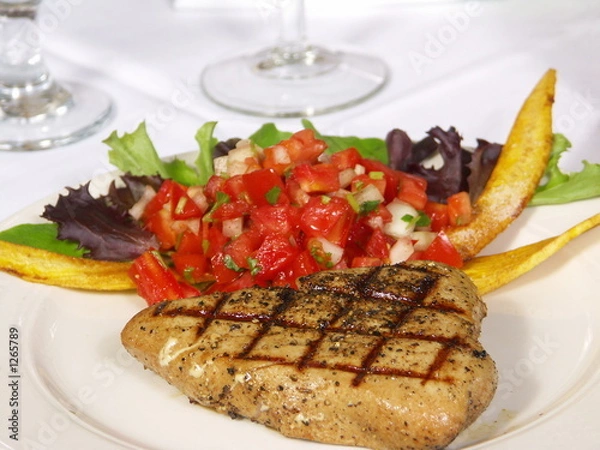 Fototapeta black pepper crusted tuna steak