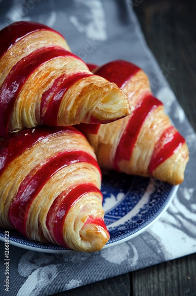 Fototapeta Raspberry delicious croissant