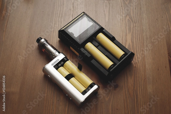 Obraz vaping device and charger