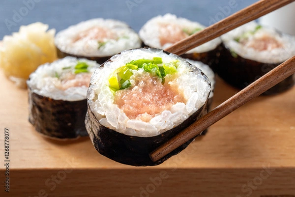 Fototapeta ネギトロ巻き　鮨