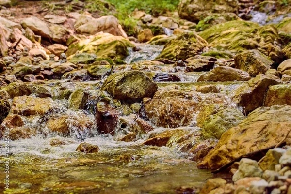 Obraz Wasserfall in einer Klamm