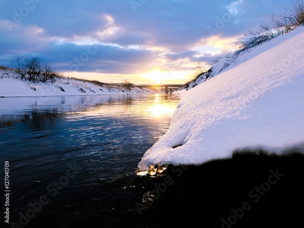 Obraz 凍てつく朝