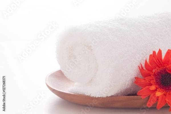 Obraz 木皿にのせたホットタオル　花