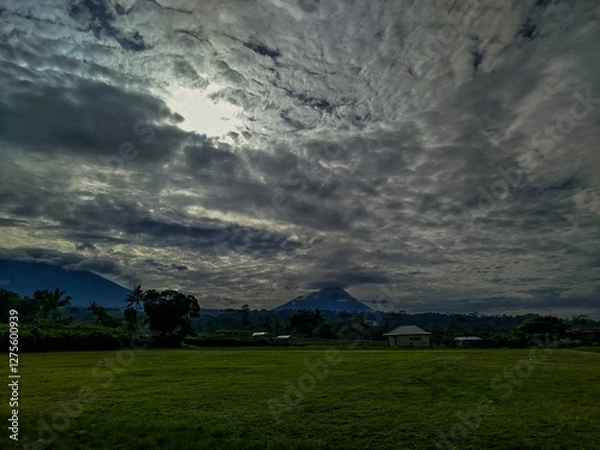 Fototapeta view of the sky and mountains