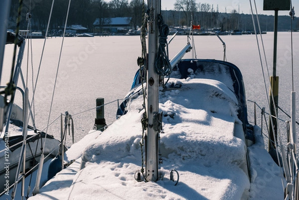 Obraz Boote auf winterlichem Stössensee zu Berlin