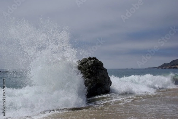 Obraz Crashing waves into rock