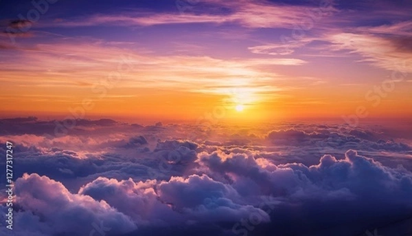 Obraz 雲の上の神秘的な夕焼け - 夢のような黄金と紫の空