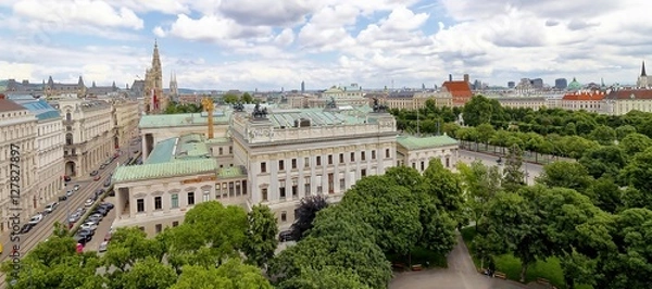 Fototapeta Wien von Oben, Parlament Panorama, altes Dach 