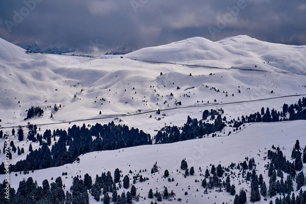 Obraz Beautiful panoramic view to the Sellaronda - the ski circuit around the Sella group in Dolomites, Italy - Badia, Gherdeina, Fascia. Extraordinary snowy peaks of the dolomites, southern Alps.
