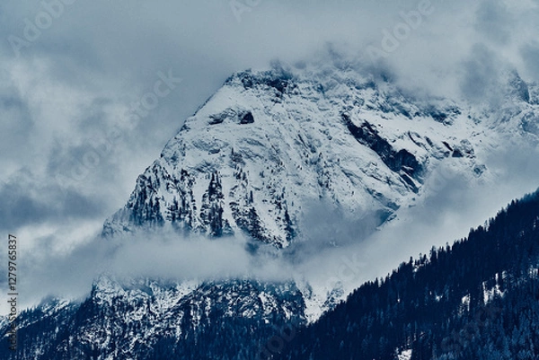 Obraz Beautiful panoramic view to the Sellaronda - the ski circuit around the Sella group in Dolomites, Italy - Badia, Gherdeina, Fascia. Extraordinary snowy peaks of the dolomites, southern Alps.