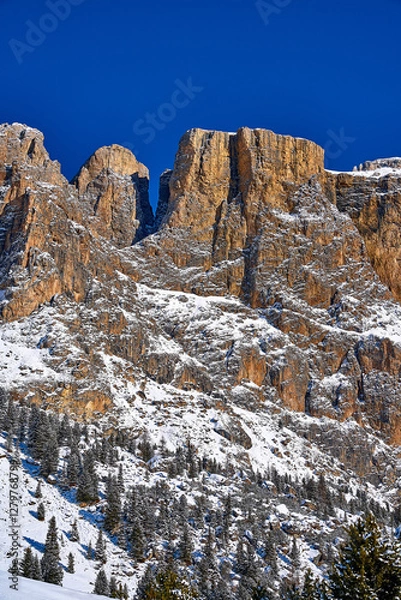 Obraz Beautiful panoramic view to the Sellaronda - the ski circuit around the Sella group in Dolomites, Italy - Badia, Gherdeina, Fascia. Extraordinary snowy peaks of the dolomites, southern Alps.