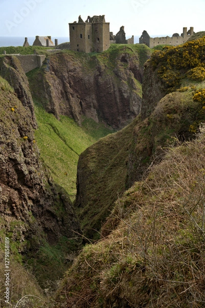 Obraz Dunnottar Castle located on the coast of Scotland, about 2 miles south of Stonehaven in Aberdeenshire.