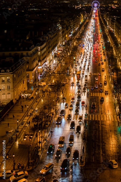 Fototapeta Avenue des Champs-Élysées from the Arc De Triomphe in Paris.