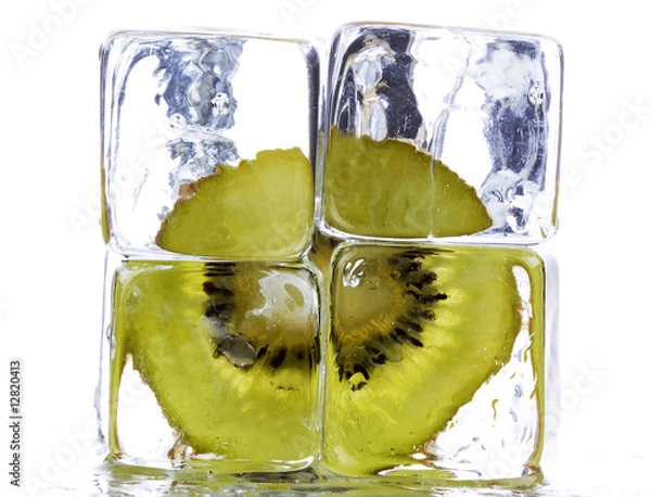 Obraz kiwi and ice cubes