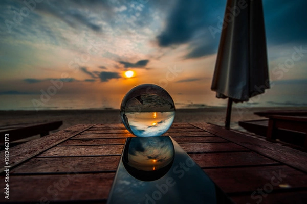 Obraz Sunrise LensBall