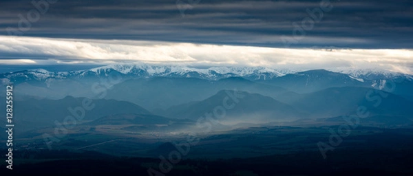 Obraz carpathian mountains in winter snow